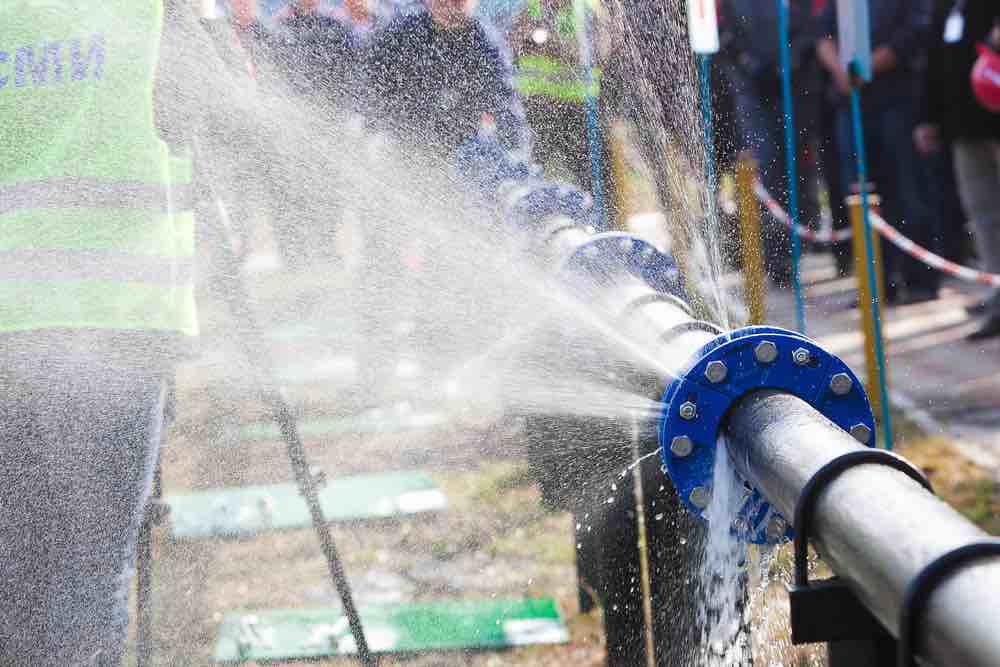 Fugas de agua en tuberías en La Línea de la Concepción