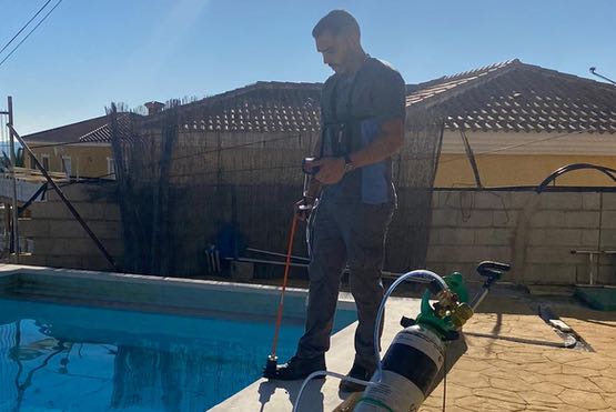 Detección de fugas de agua en piscinas en Cadíz